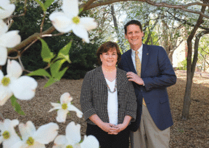 Anne Marie Thompson Steen '83 (left) and husband Daniel K. Steen '84